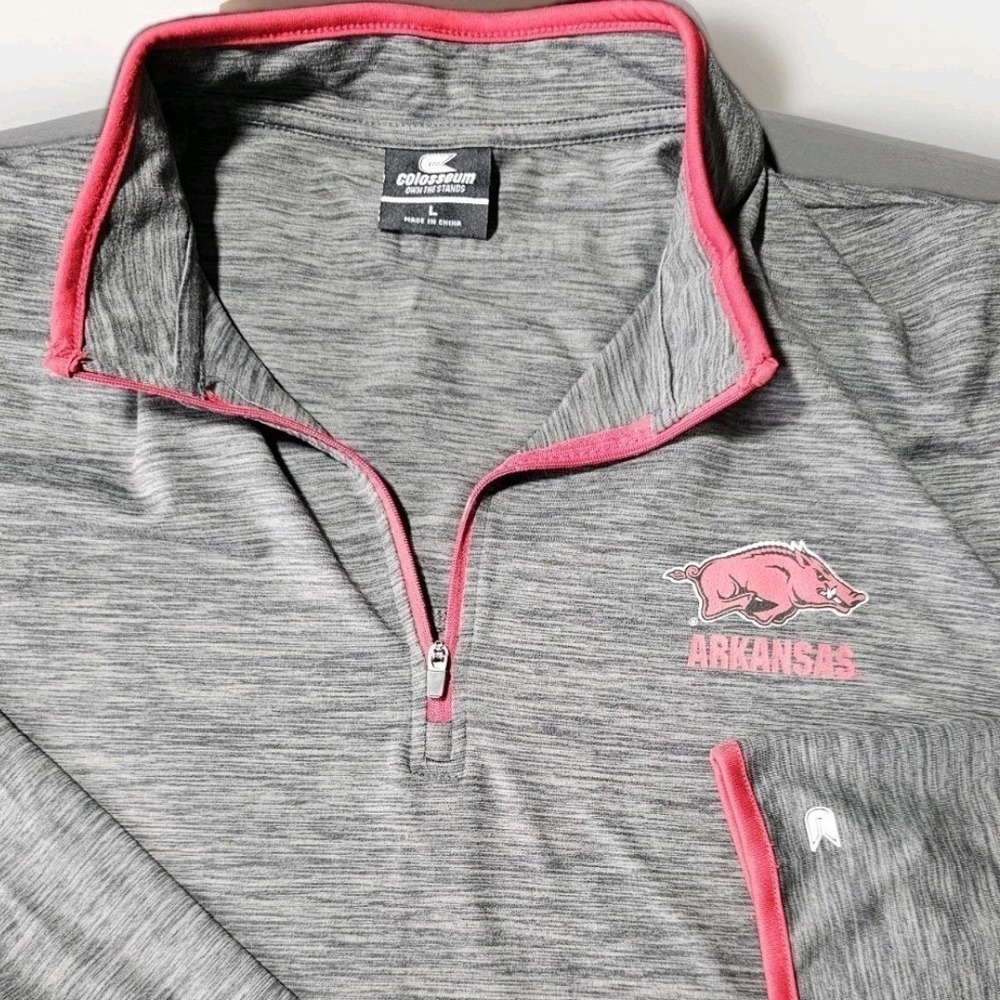 NCAA Arkansas Razorbacks 1/4 zip Mens L Gray red trim Pullover ColosseumFan Gear